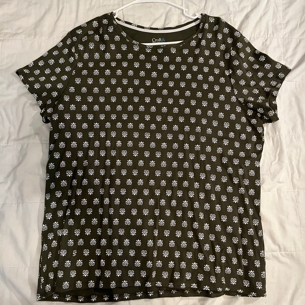 Short sleeve peasant design blouse